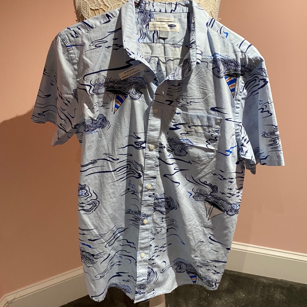 Old Navy sailboat ⛵️ shirt